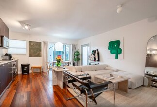 1560 Pennsylvania Ave, Unit 214 in Miami Beach, FL - Building Photo - Building Photo