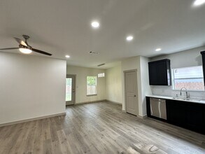 107 Ross St in Sulphur Springs, TX - Building Photo - Building Photo