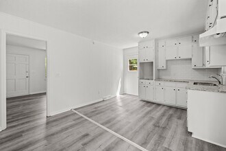 2432 Debbie Dr in Center Point, AL - Building Photo - Building Photo
