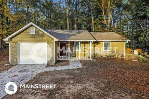 9395 Forest Knoll Dr in Jonesboro, GA - Building Photo