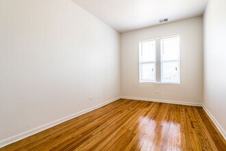 404 School St Maywood, IL 60153 in Maywood, IL - Building Photo - Building Photo