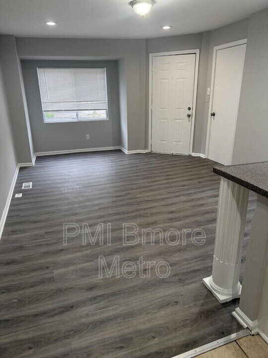 2643 E Madison St in Baltimore, MD - Building Photo