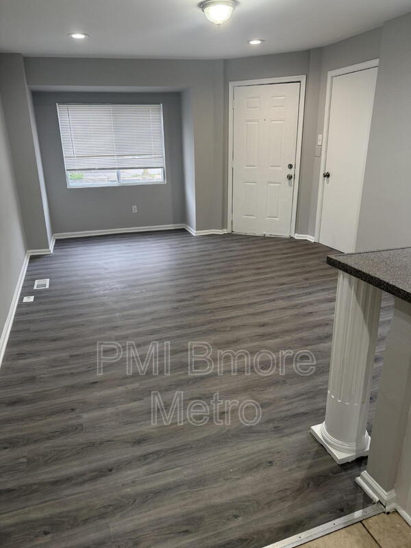 property at 2643 E Madison St