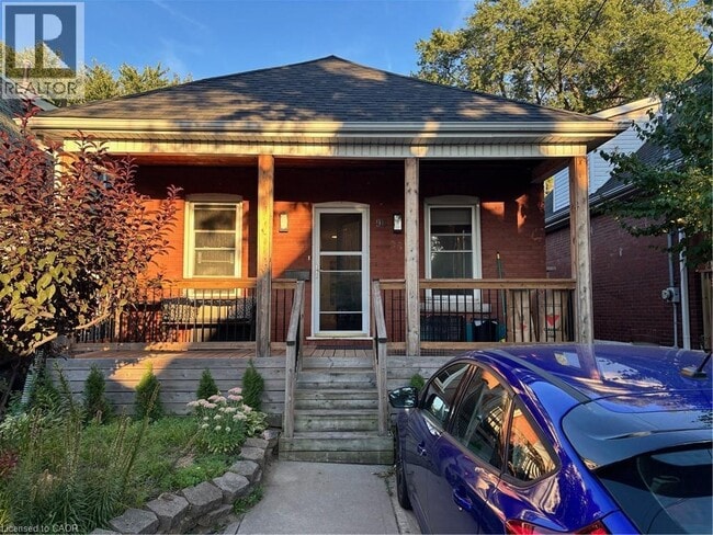 property at 96 London St N