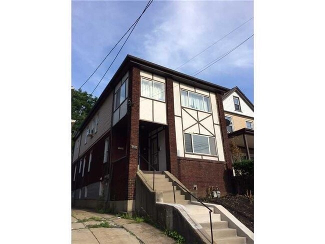 property at 3564 Beechwood Blvd
