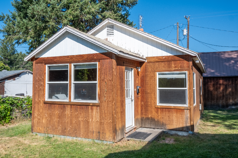 515 Minnesota Ave in Libby, MT - Foto de edificio