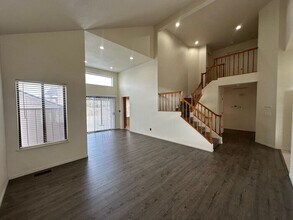 5375 Santa Rosa Ave in Sparks, NV - Building Photo - Building Photo