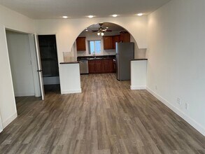 12117 Pacific Ave, Unit 05 in Los Angeles, CA - Building Photo - Building Photo