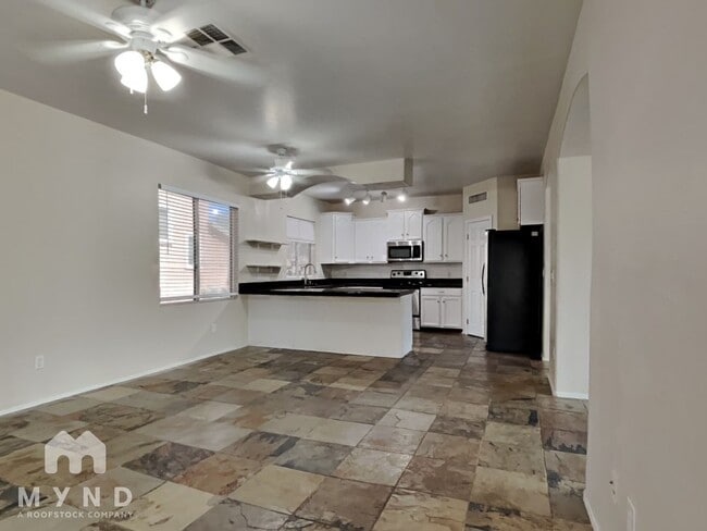 3003 W Perdido Way in Phoenix, AZ - Building Photo - Building Photo