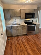 235 Hillside Rd in Oak Ridge, TN - Building Photo - Building Photo