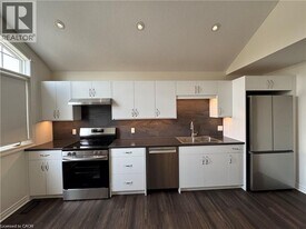 15 Helena Feasby St in Kitchener, ON - Building Photo