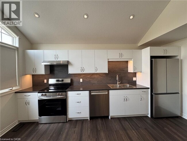 property at 15 Helena Feasby St