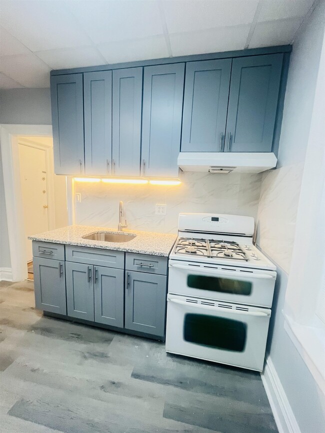 property at 3718 Park Ave