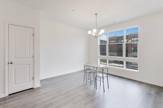 2251 Venture Dr in Schaumburg, IL - Building Photo - Building Photo