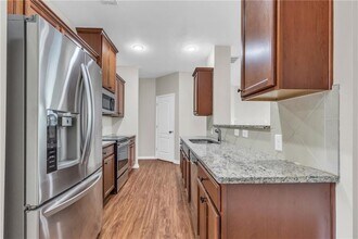 1543 Creek Bend Ln NW in Lawrenceville, GA - Building Photo - Building Photo