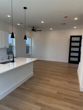 1464 Ferguson Way in Houston, TX - Building Photo - Building Photo