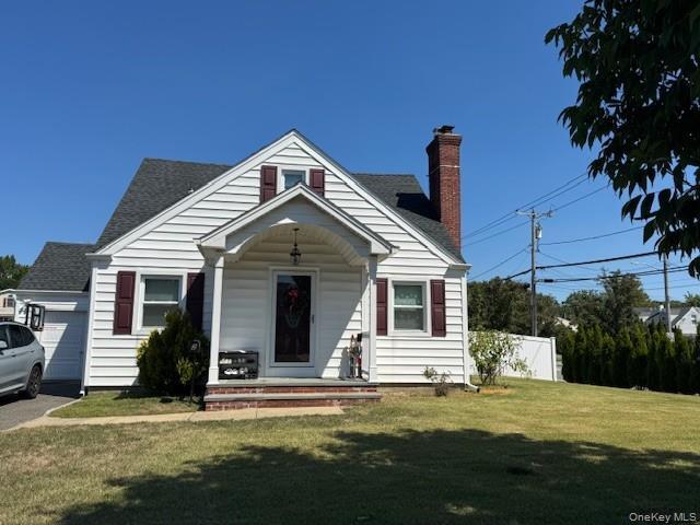 2 Dorcas Ave in Syosset, NY - Building Photo
