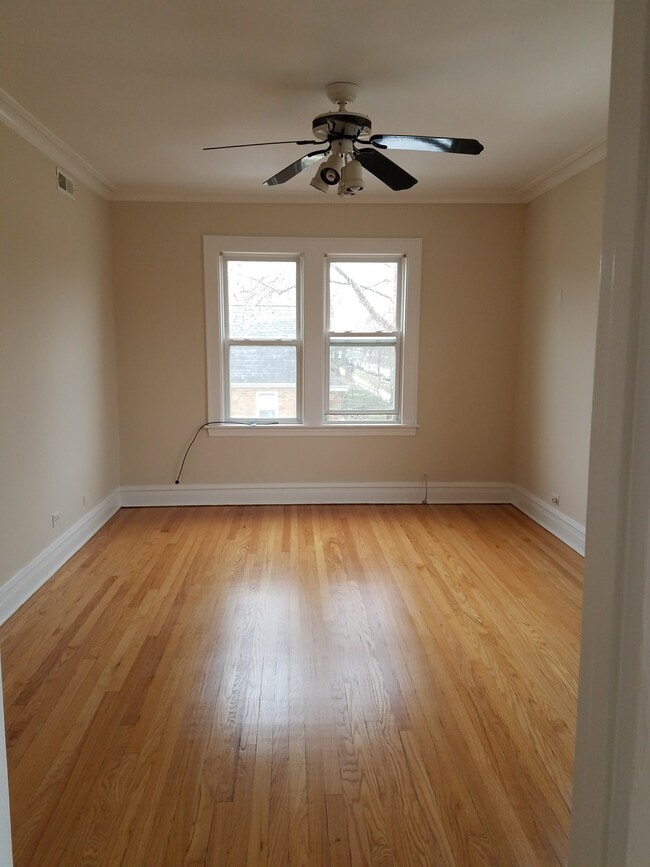 property at 4520 W Wellington Ave