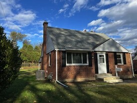 3355 Mill Rd in Hatboro, PA - Building Photo