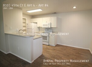 8103 45th Ct E in Sarasota, FL - Building Photo - Building Photo