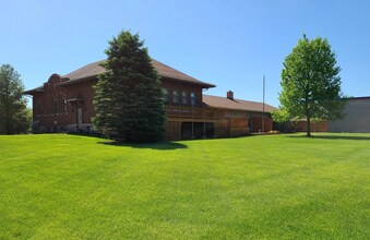 247 W Main St, Unit Apt A in Wales, WI - Building Photo - Building Photo