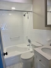 121 Hewlett St in Boston, MA - Building Photo - Building Photo