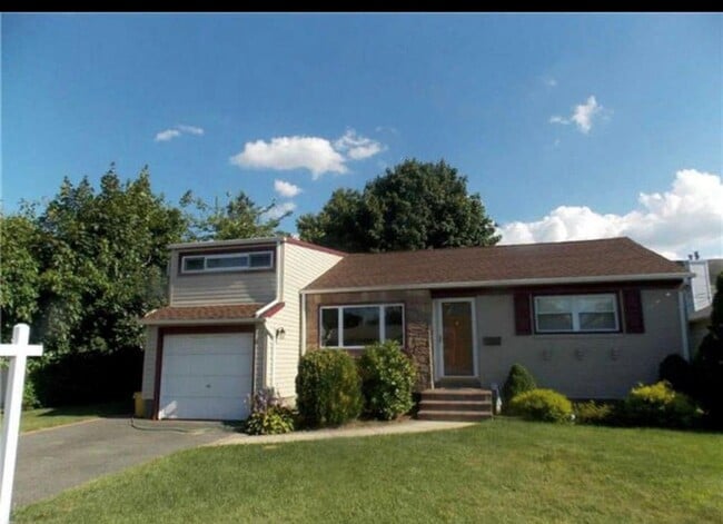 property at 8 Tobias St