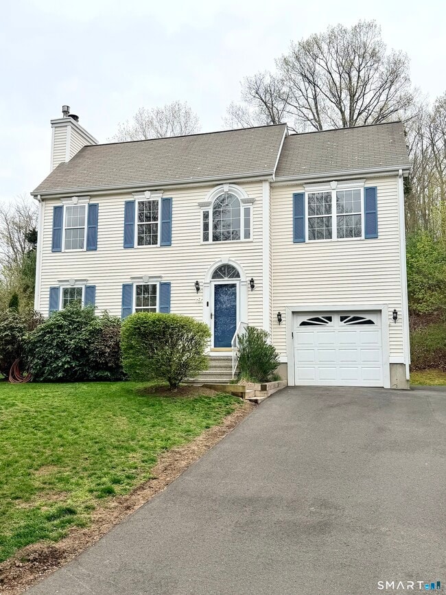 property at 19 Lakeview Dr