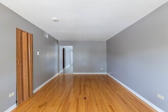 4634 W 47th St in Chicago, IL - Building Photo - Building Photo