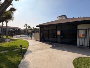 7100 W Cerritos Ave in Stanton, CA - Building Photo - Building Photo