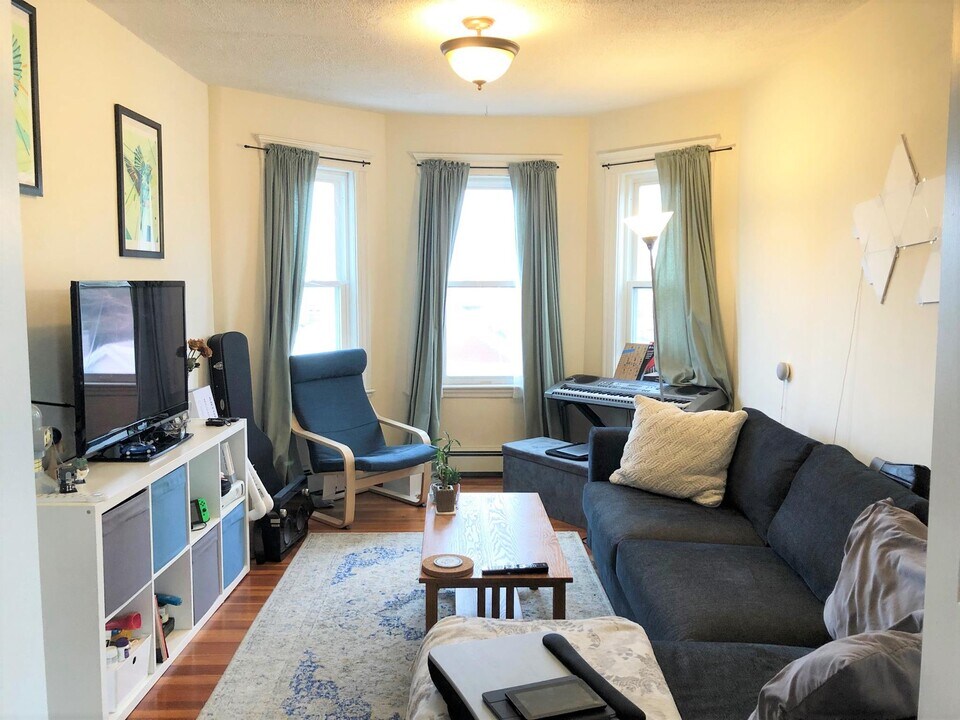 5 Partridge Ave, Unit #3 in Somerville, MA - Foto de edificio