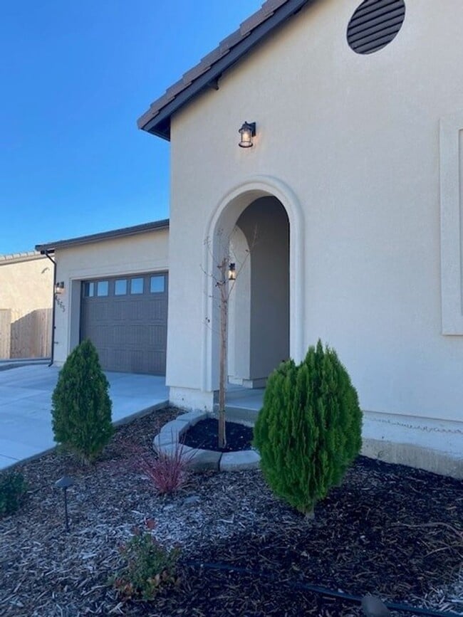 property at 4665 Pleasant Hills Dr