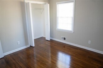 2589 Browns Mill Rd SE in Atlanta, GA - Building Photo - Building Photo