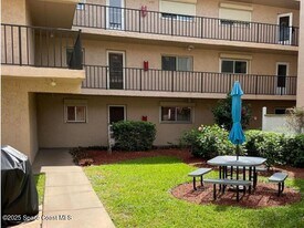 3150 N Harbor City Blvd in Melbourne, FL - Building Photo