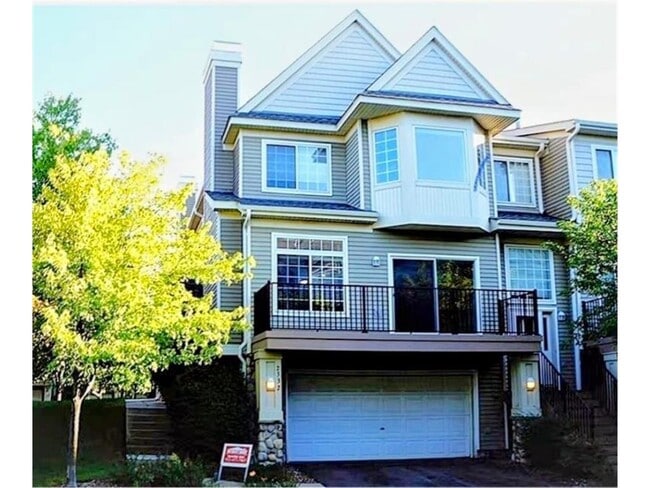 property at 2332 Eagle Trace Ln