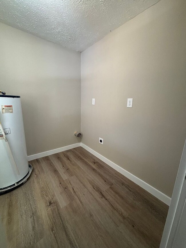 224 Spring Creek Law Rd in Jackson, TN - Building Photo - Building Photo