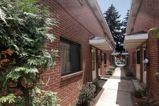 property at 421 Franklin Ave