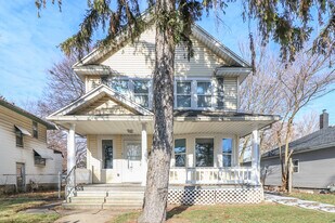 1215 E Calvert St in South Bend, IN - Building Photo