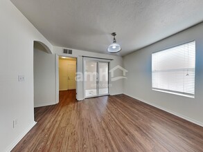 4431 N Elsinore Ave in Meridian, ID - Building Photo - Building Photo