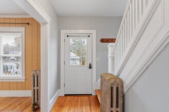 577 Chandler St in Worcester, MA - Building Photo - Building Photo