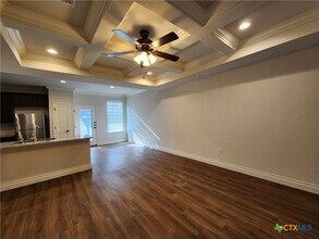 326 Untermaier St in Canyon Lake, TX - Building Photo - Building Photo