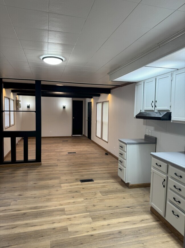 622 Flinn Ave in Ronco, PA - Building Photo - Building Photo