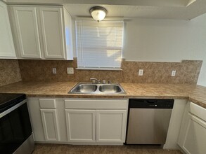 6005 Fortuna Rd NW in Albuquerque, NM - Building Photo - Building Photo
