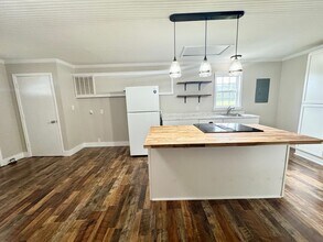 2788 Joyner Swamp Rd in Galivants Ferry, SC - Building Photo - Building Photo