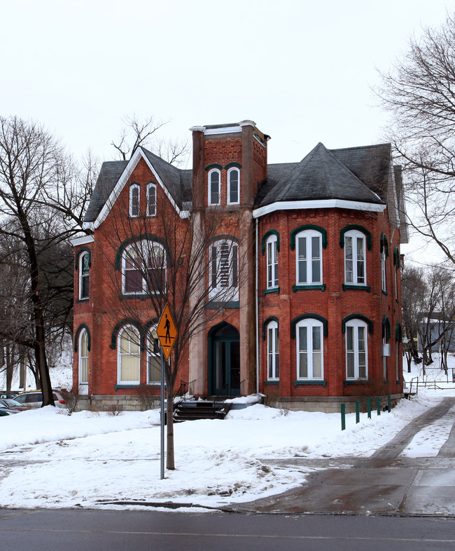 Genesee St Apartments in Auburn, NY - Building Photo - Building Photo