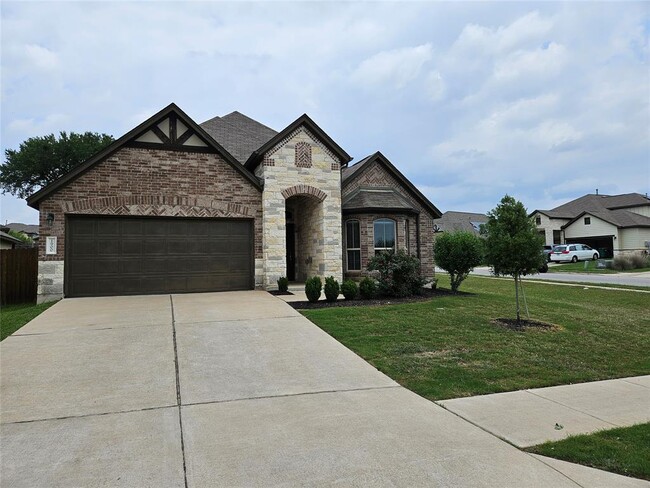 property at 1900 Bobbywoods Ln