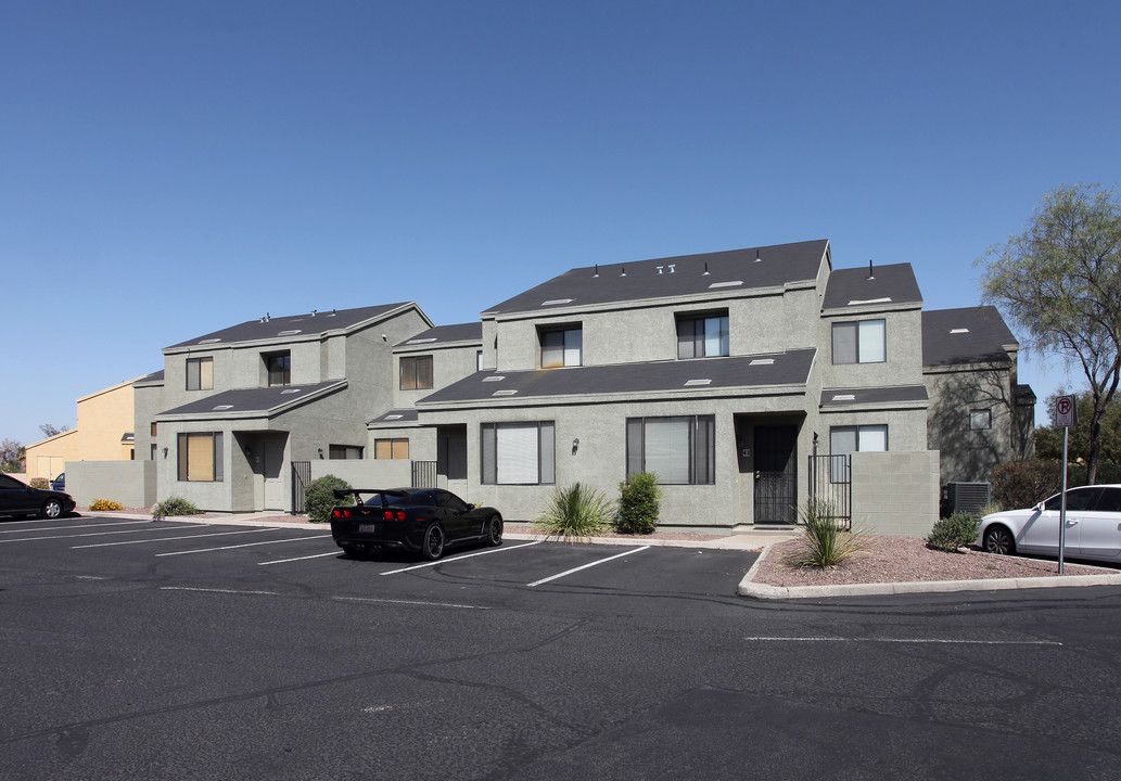 Park Place Condominiums in Tucson, AZ - Building Photo