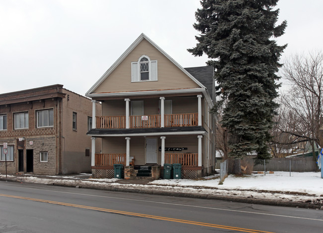 845 Portland Ave in Rochester, NY - Building Photo - Building Photo