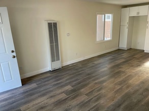 2215 S Burnside Ave, Unit 2215 in Los Angeles, CA - Building Photo - Building Photo
