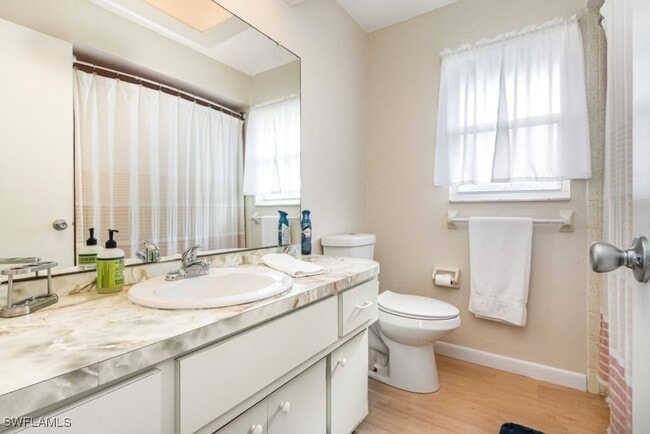 property at 922 SE 25th Ln